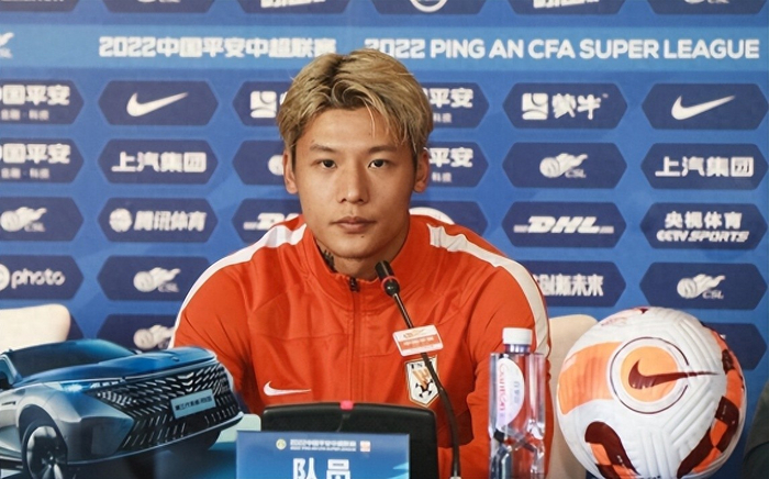 500万彩票网-他曾两次被球迷视为鲁能离队热门，如今却依然能留队，值得期待|陈蒲|中超|重庆|邵佳一|国足_新浪体育_新浪新闻